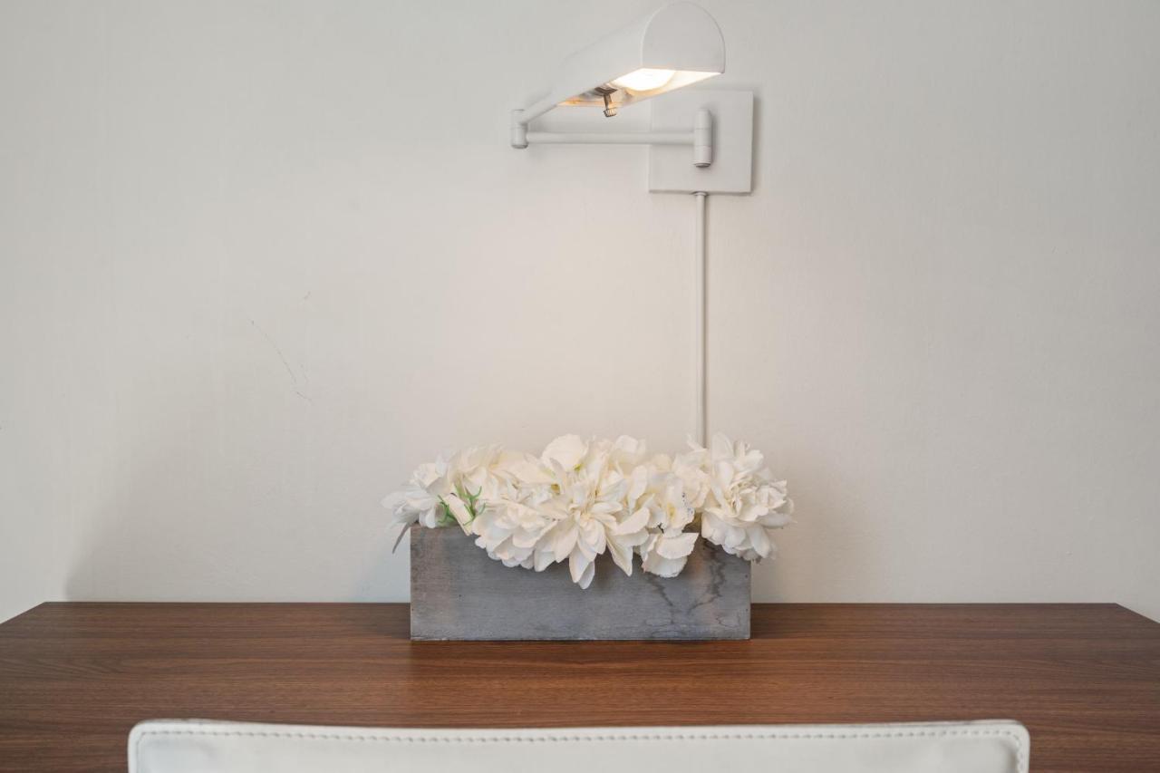 Biarritz Studio - Beautiful Ocean View Studio Apartment San Juan Luaran gambar